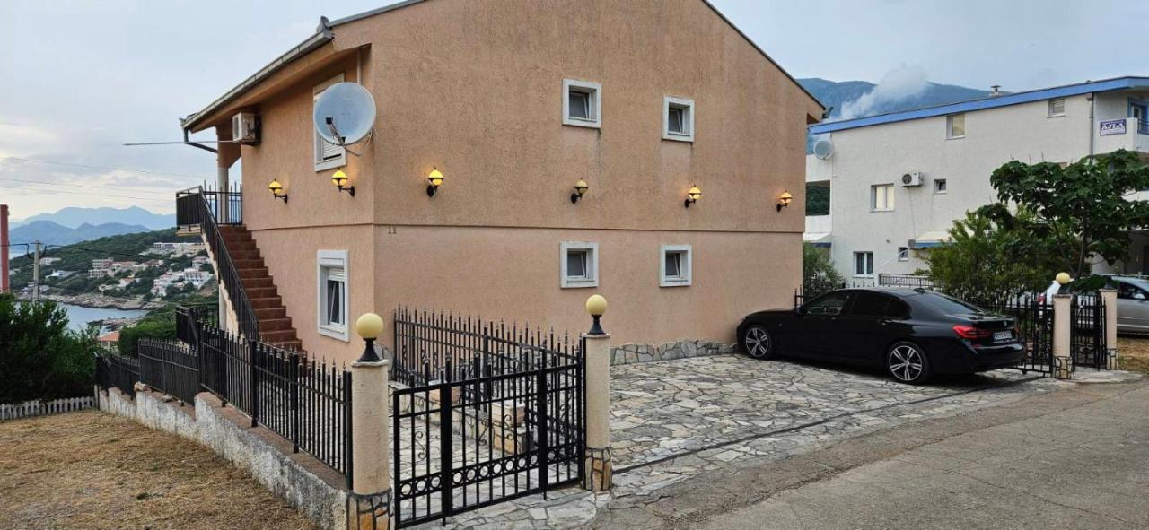 Apartmani Ljubica Utjeha Zewnętrze zdjęcie