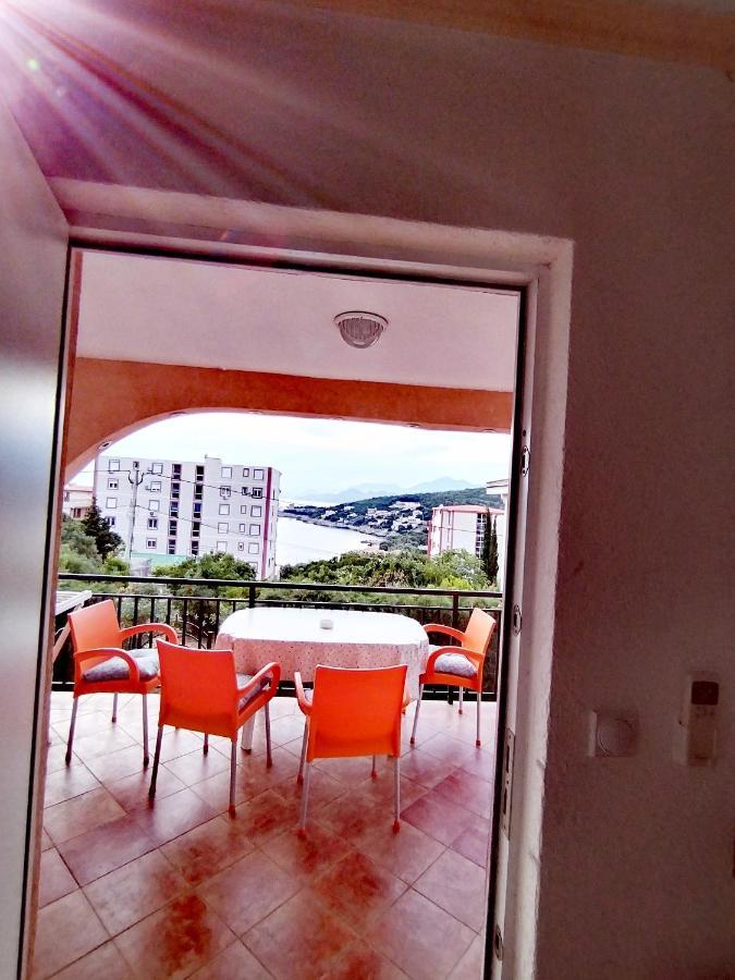 Apartmani Ljubica Utjeha Zewnętrze zdjęcie