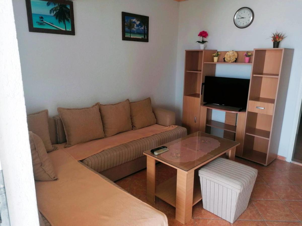 Apartmani Ljubica Utjeha Zewnętrze zdjęcie